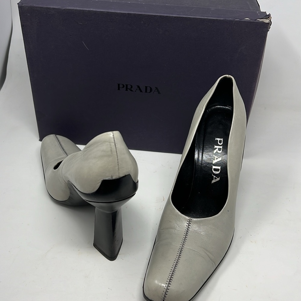Prada Sz 38 Gray Leather Cuban Heel Pumps - Picture 15 of 15